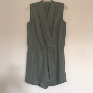 Beautiful romper set Worth collection 2017